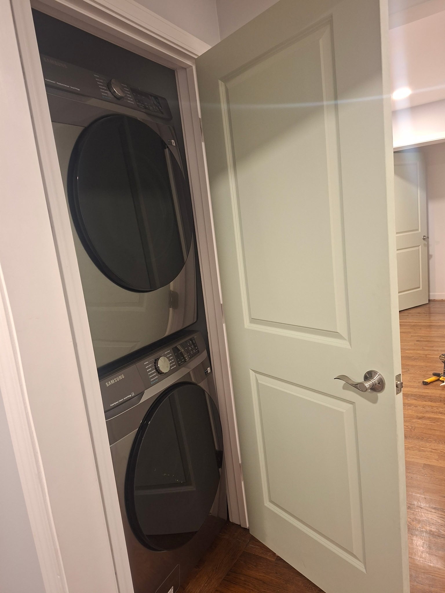 Private Bedroom – Shared Bathroom